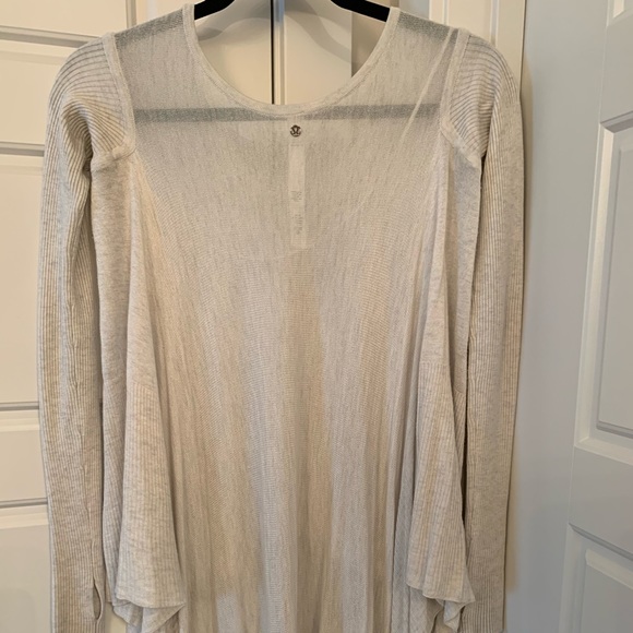 Exclusive Lululemon Sweater/Cover-Up: Size 2 - Picture 5 of 8